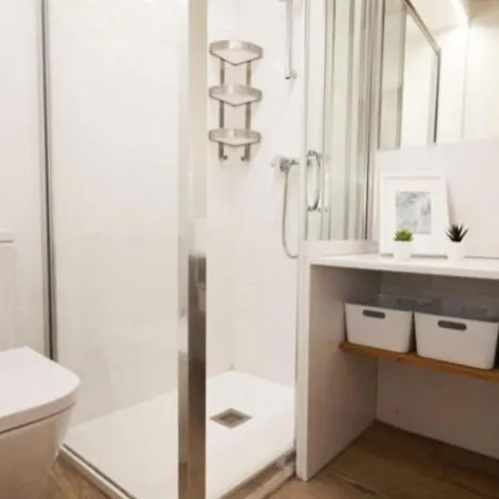 Happy For Holiday Apartment
