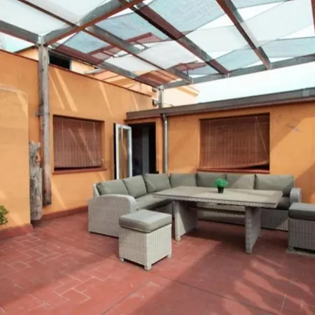 Apartment Happy For Holiday